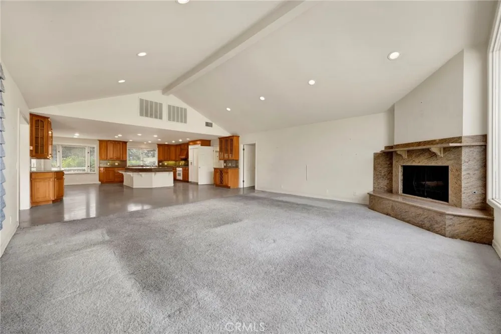 201 Deodar Bradbury, CA 91008