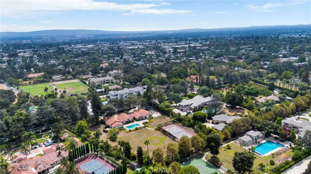 201 Deodar Bradbury, CA 91008
