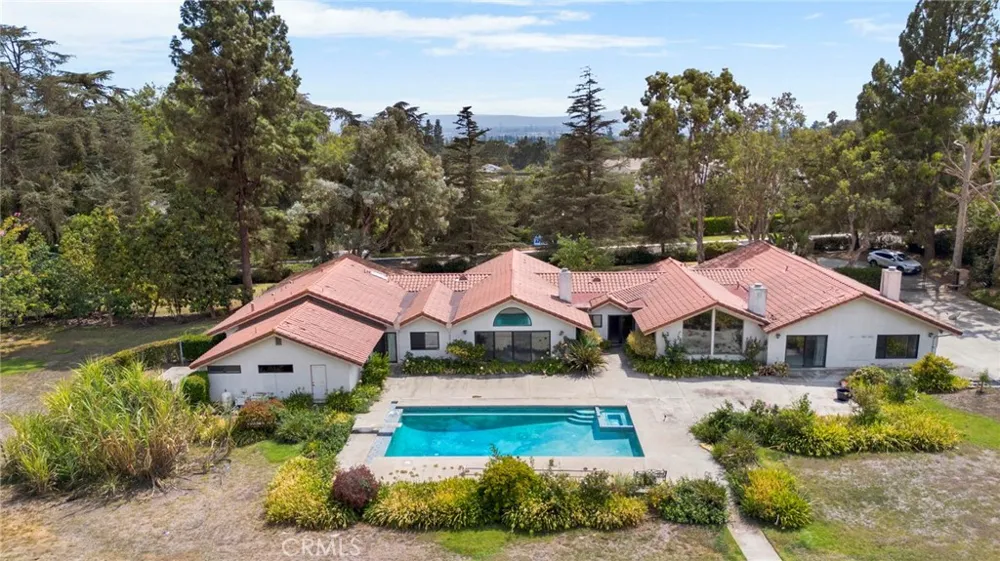 201 Deodar Bradbury, CA 91008