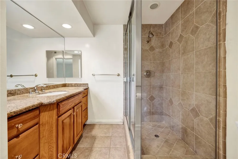 201 Deodar Bradbury, CA 91008