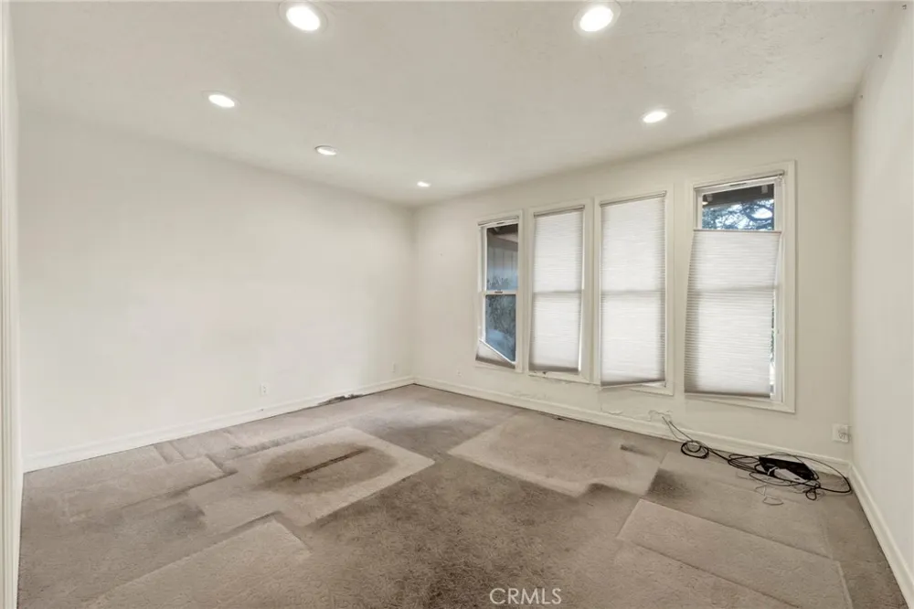201 Deodar Bradbury, CA 91008