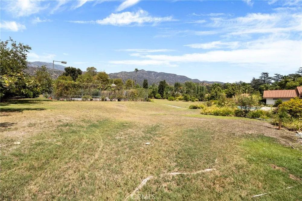 201 Deodar Bradbury, CA 91008
