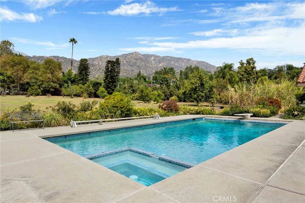 201 Deodar Bradbury, CA 91008