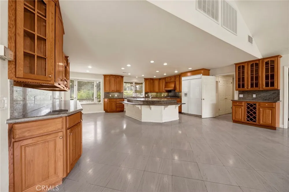201 Deodar Bradbury, CA 91008