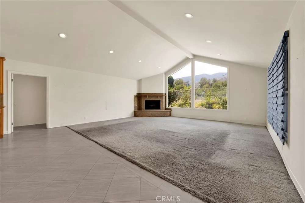201 Deodar Bradbury, CA 91008