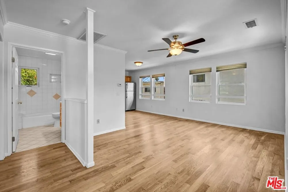 1328 10th Street #1/2 Santa Monica, CA 90401