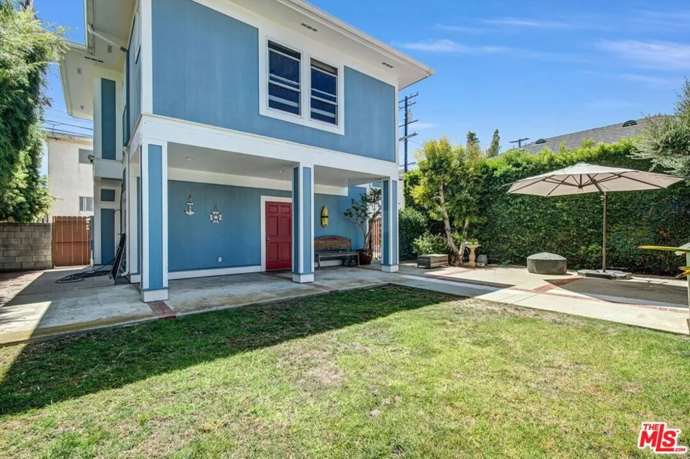 1328 10th Street #1/2 Santa Monica, CA 90401