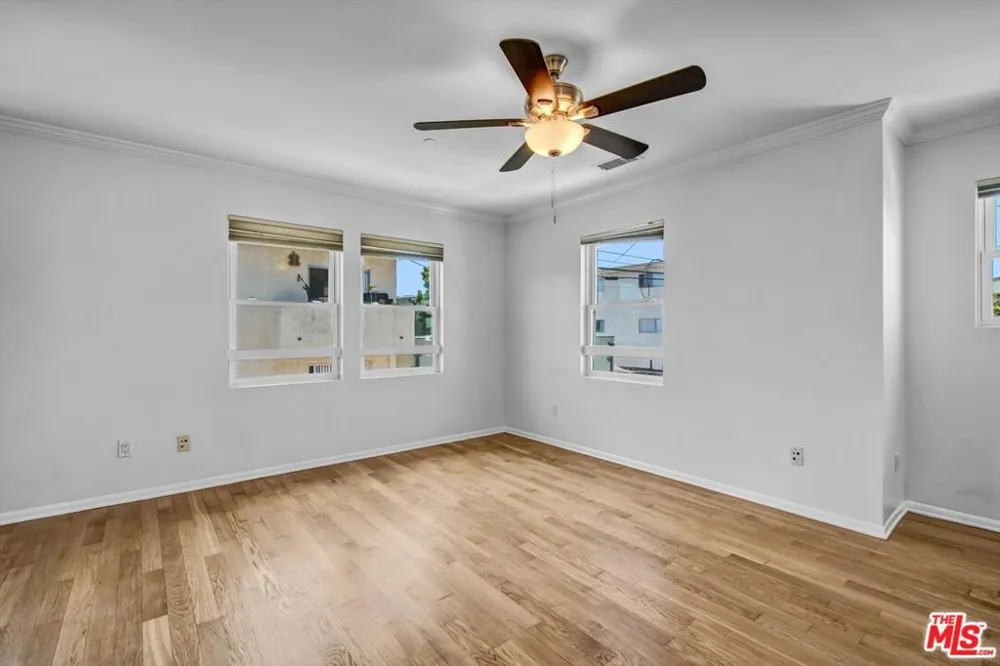 1328 10th Street #1/2 Santa Monica, CA 90401