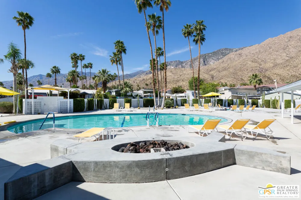 408 Kona Lane Palm Springs, CA 92264