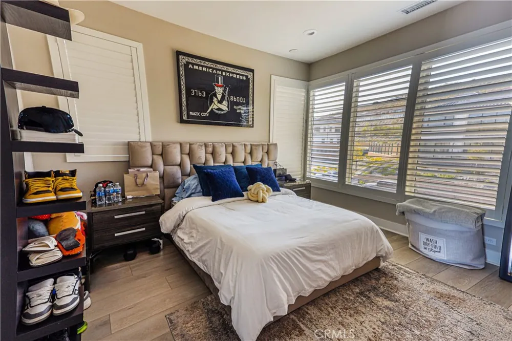 11761 Greenwood Drive Porter Ranch, CA 91326