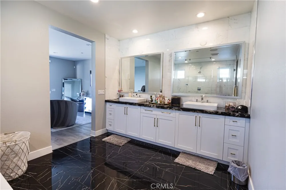 11761 Greenwood Drive Porter Ranch, CA 91326