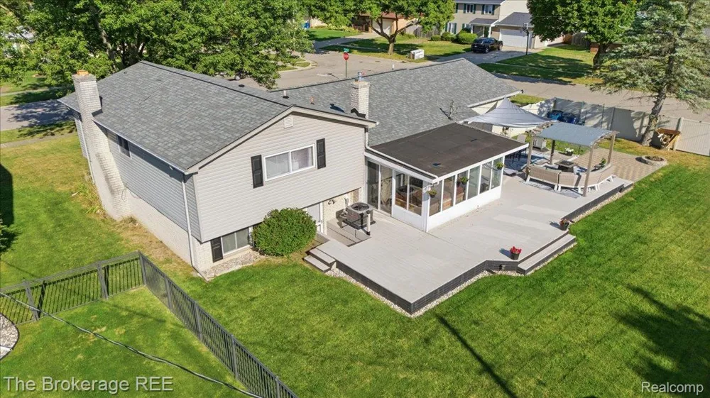 701 Salem Drive Davison City, MI 48423