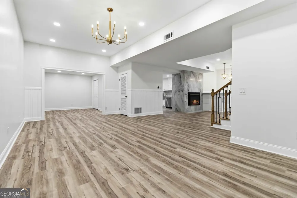 510 River Valley RD Sandy Springs, GA 30328
