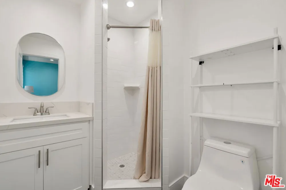 1341 Mariposa Avenue Los Angeles, CA 90027