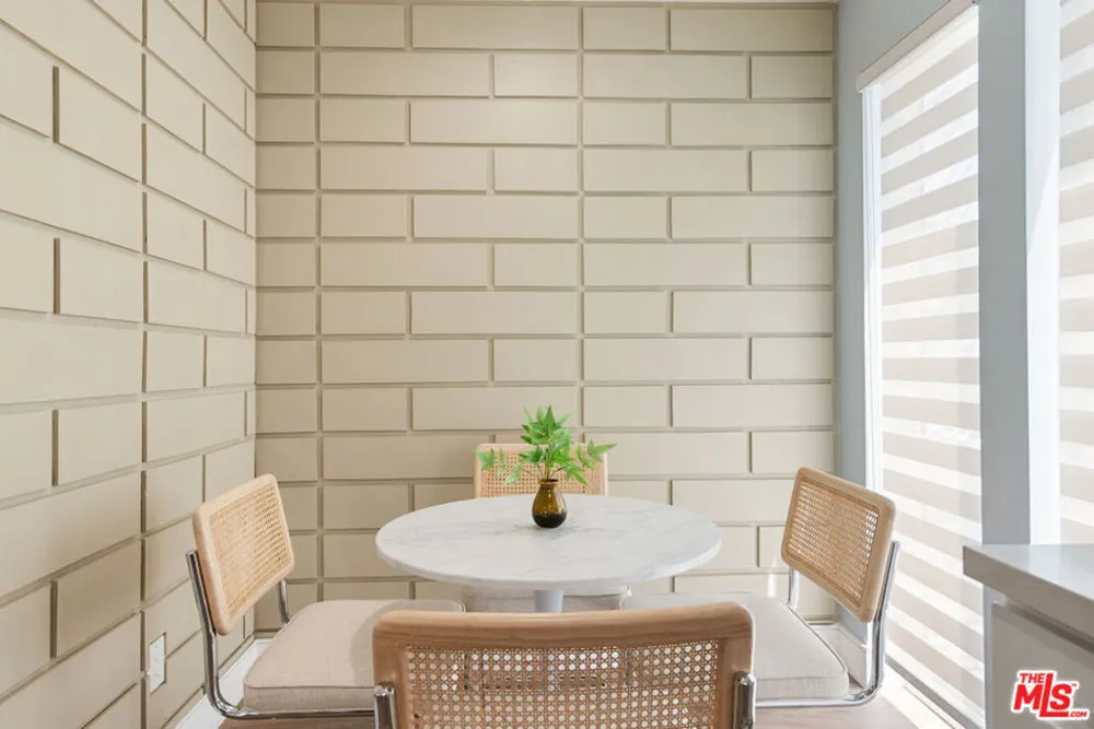 1341 Mariposa Avenue Los Angeles, CA 90027
