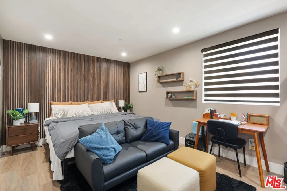 1341 Mariposa Avenue Los Angeles, CA 90027