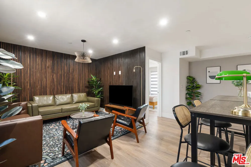 1341 Mariposa Avenue Los Angeles, CA 90027