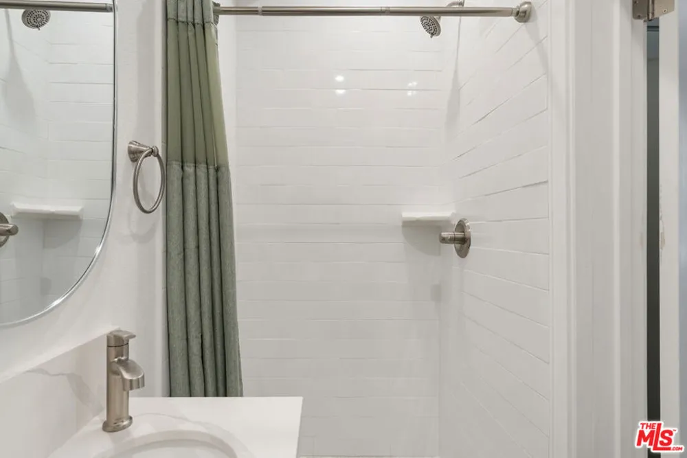 1341 Mariposa Avenue Los Angeles, CA 90027
