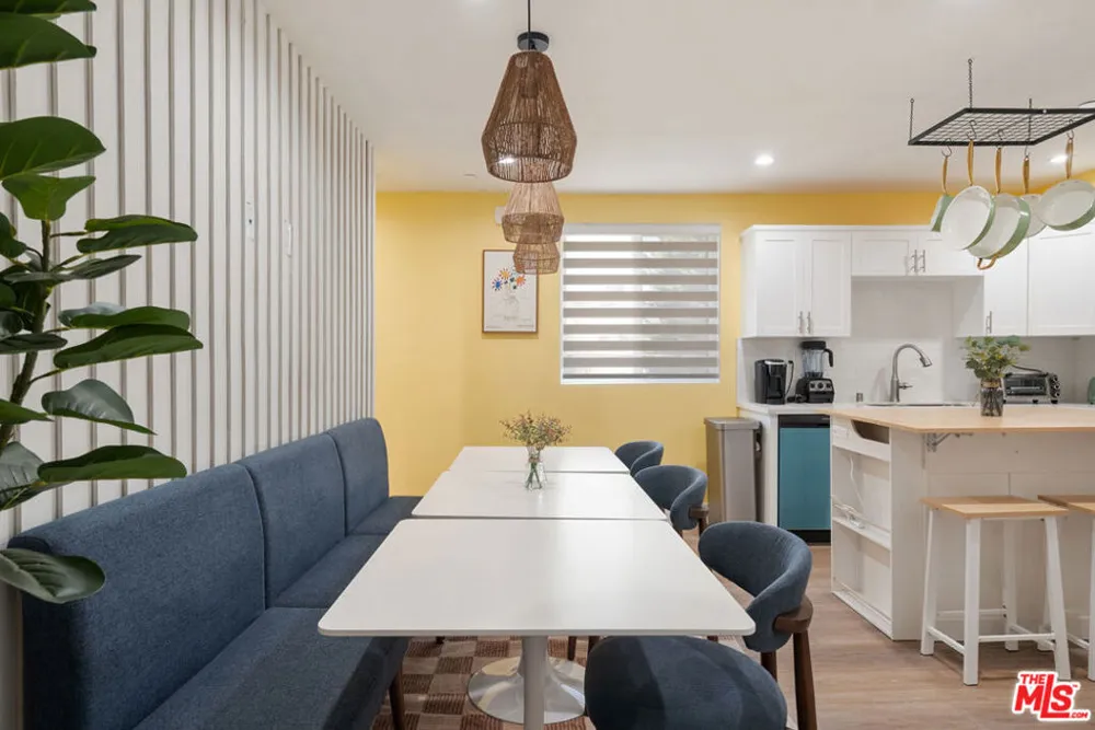 1341 Mariposa Avenue Los Angeles, CA 90027