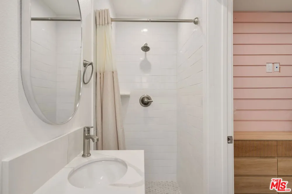 1341 Mariposa Avenue Los Angeles, CA 90027