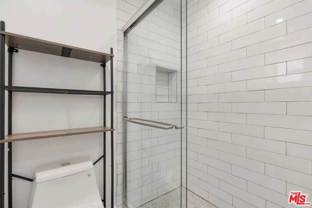 1341 Mariposa Avenue Los Angeles, CA 90027