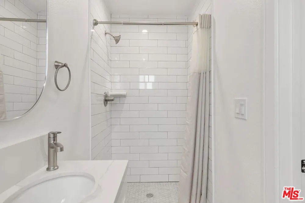 1341 Mariposa Avenue Los Angeles, CA 90027