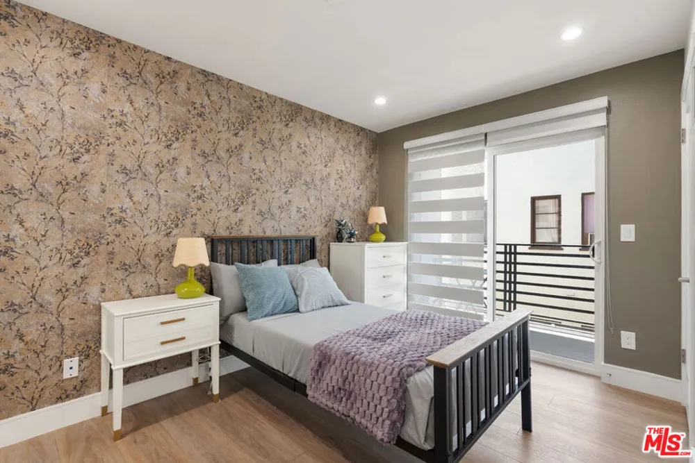 1341 Mariposa Avenue Los Angeles, CA 90027