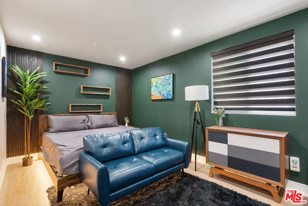 1341 Mariposa Avenue Los Angeles, CA 90027