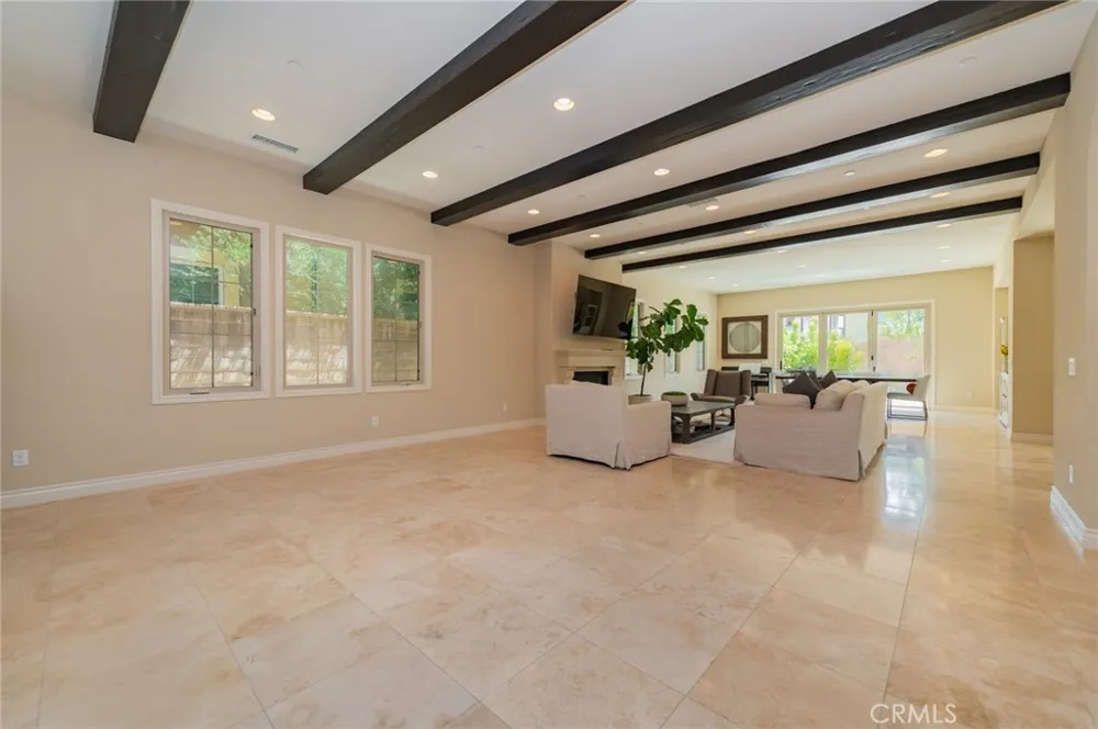 16 Hawkeye Irvine, CA 92602