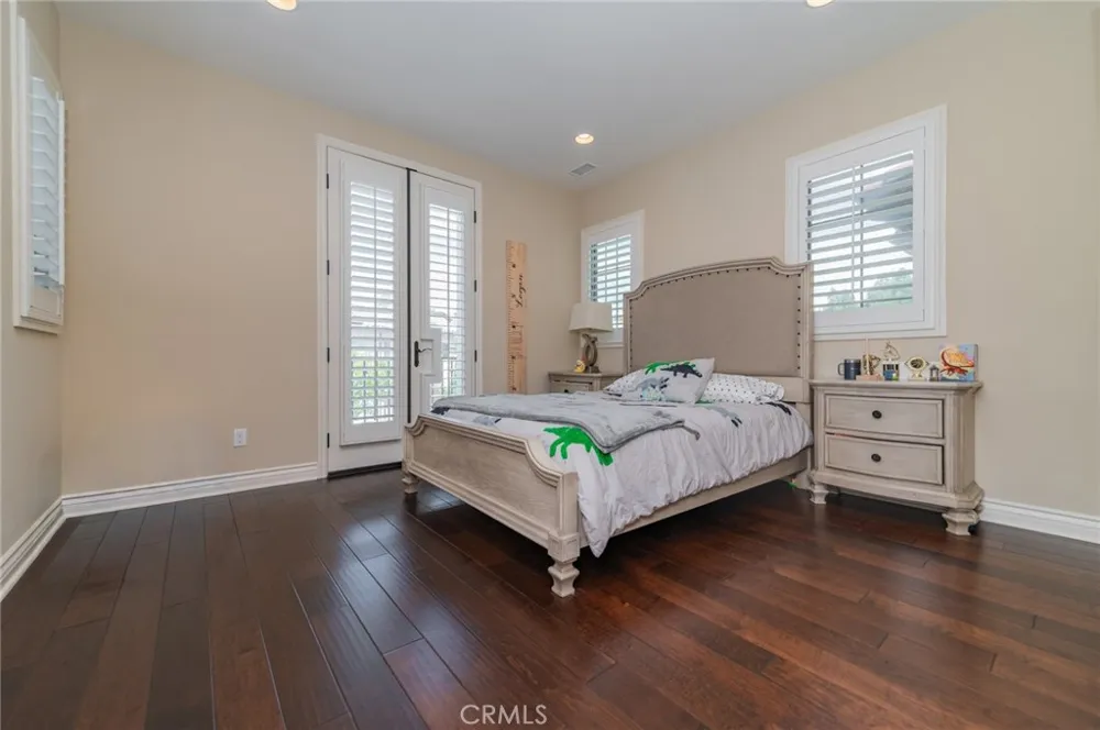 16 Hawkeye Irvine, CA 92602