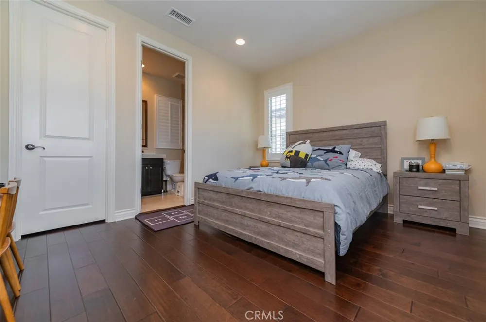 16 Hawkeye Irvine, CA 92602