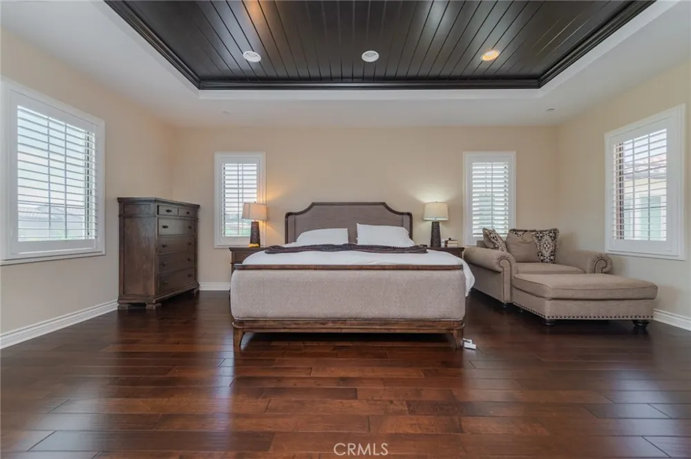 16 Hawkeye Irvine, CA 92602