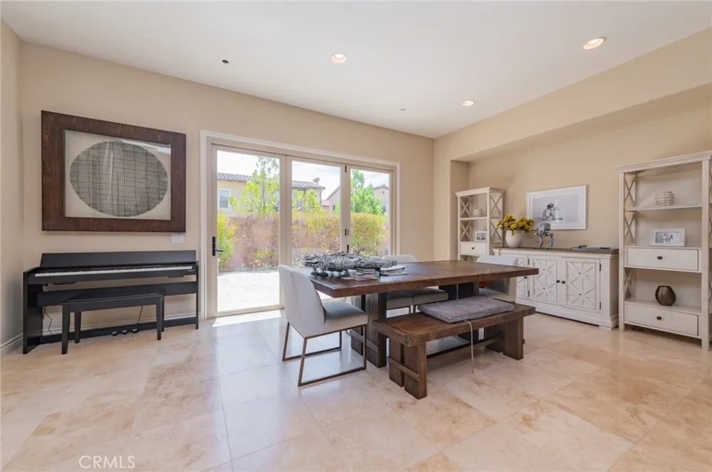 16 Hawkeye Irvine, CA 92602