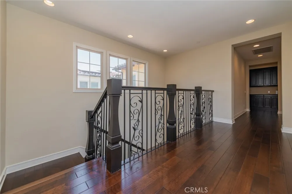 16 Hawkeye Irvine, CA 92602