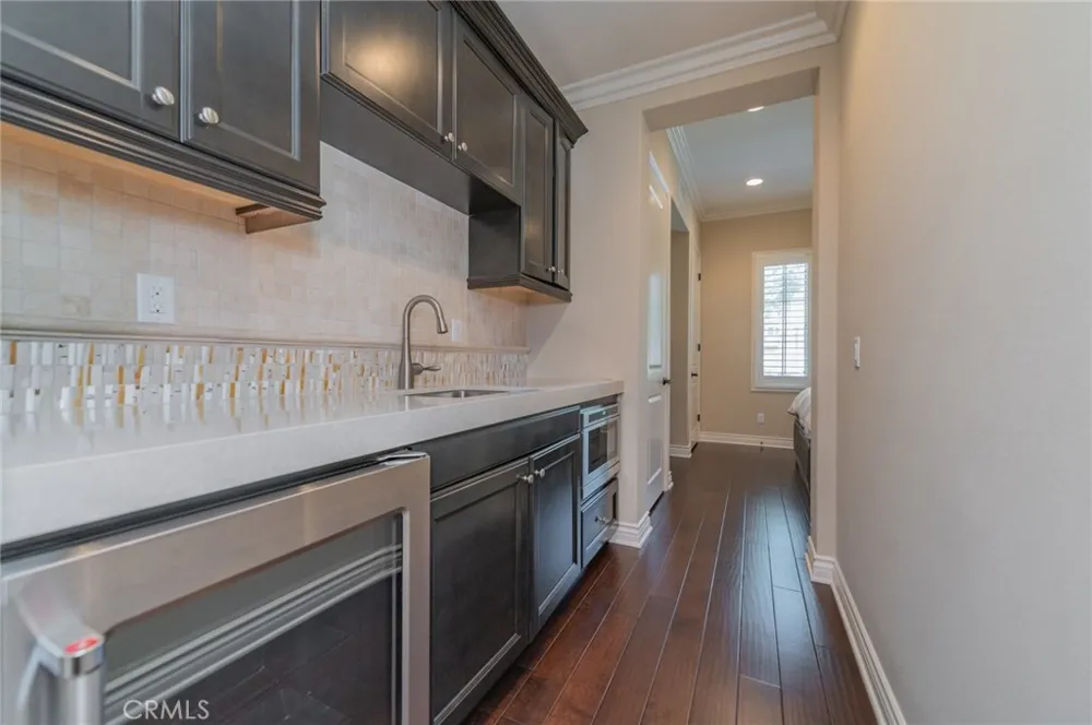 16 Hawkeye Irvine, CA 92602