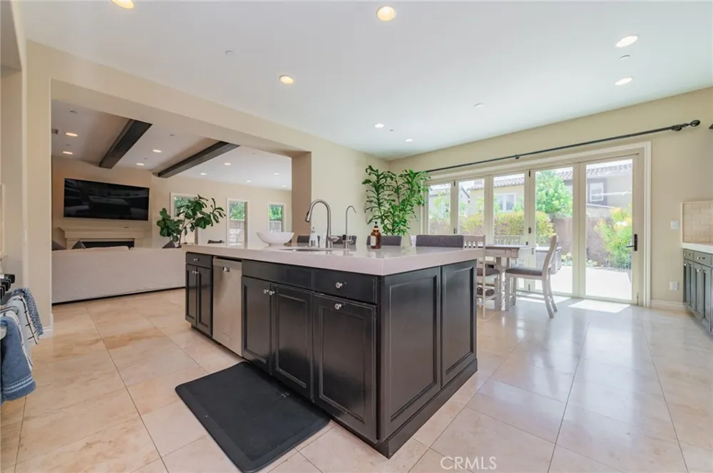 16 Hawkeye Irvine, CA 92602