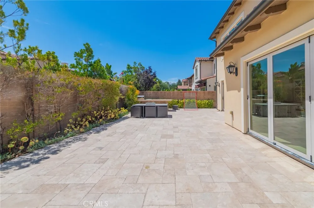 16 Hawkeye Irvine, CA 92602