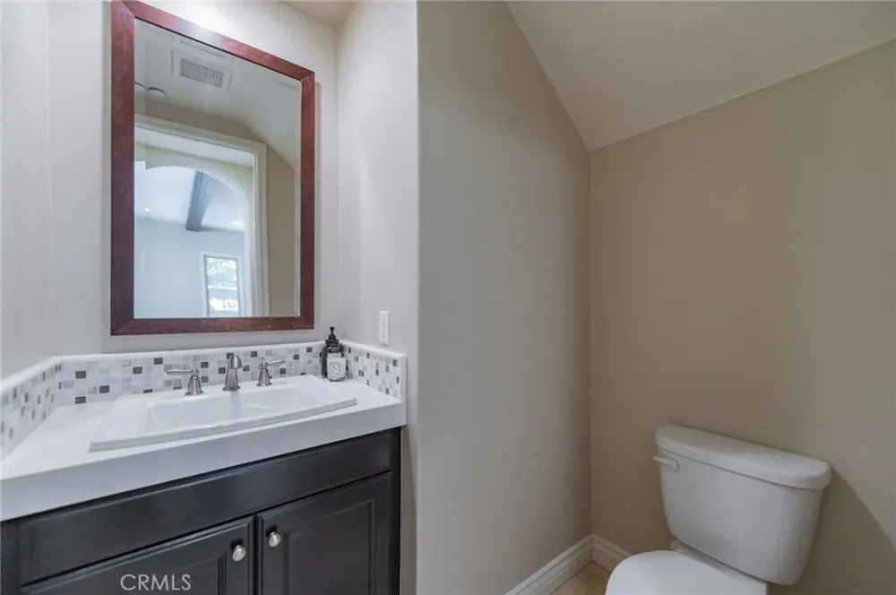 16 Hawkeye Irvine, CA 92602