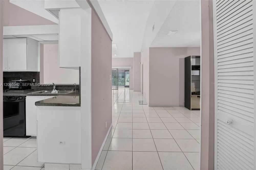 6063 Kings Gate Cir #0 Delray Beach, FL 33484
