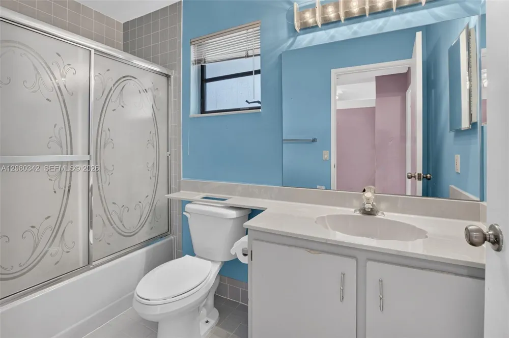 6063 Kings Gate Cir #0 Delray Beach, FL 33484