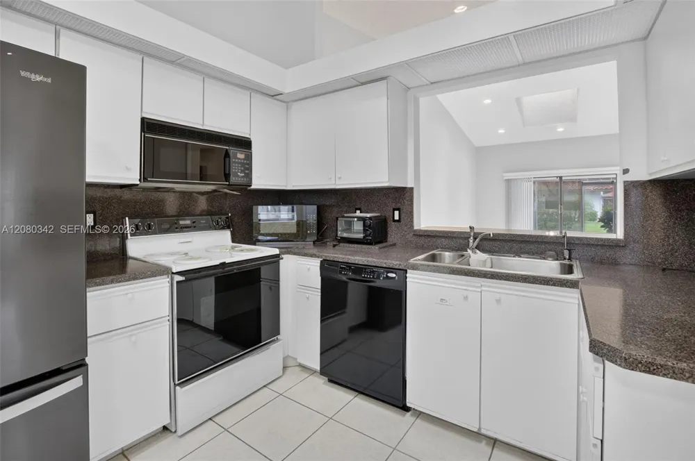 6063 Kings Gate Cir #0 Delray Beach, FL 33484