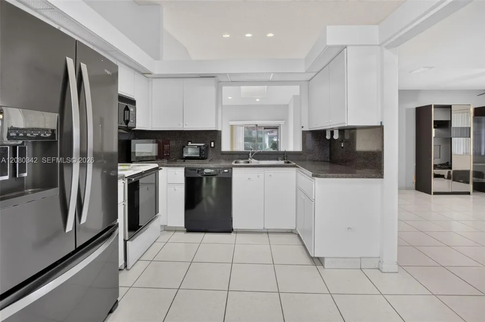 6063 Kings Gate Cir #0 Delray Beach, FL 33484