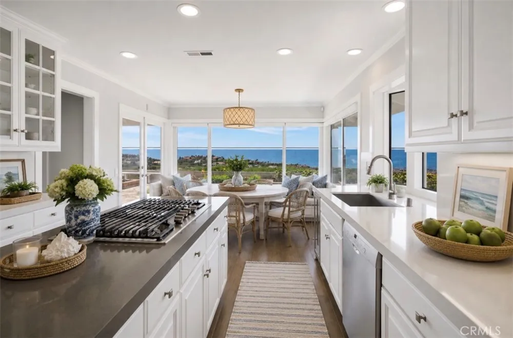 37 Montecito Drive Corona del Mar, CA 92625