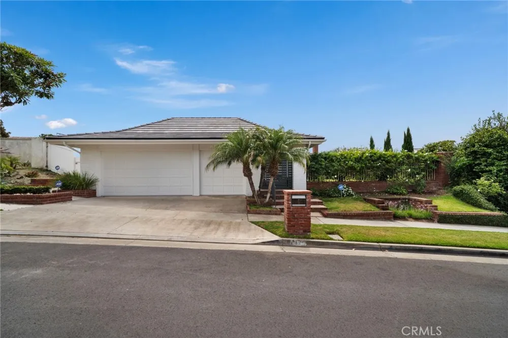 37 Montecito Drive Corona del Mar, CA 92625