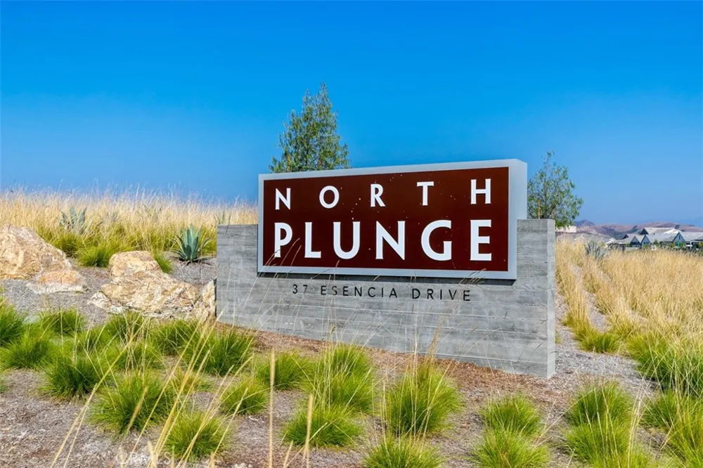 171 Natal Rancho Mission Viejo, CA 92694