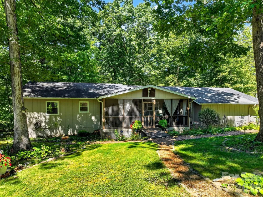 42 Timothy Lane Candler, NC 28715
