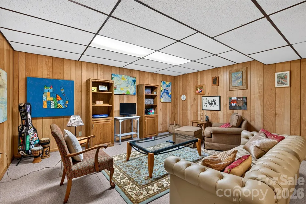 42 Timothy Lane Candler, NC 28715