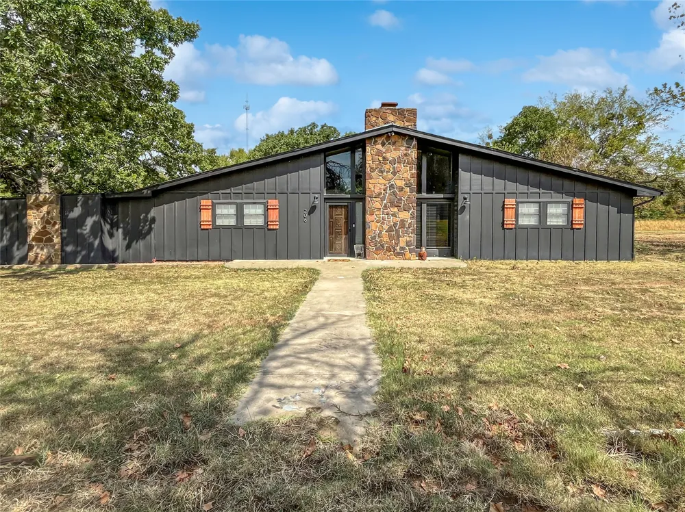 206 Tanglewood Lone Grove, OK 73443