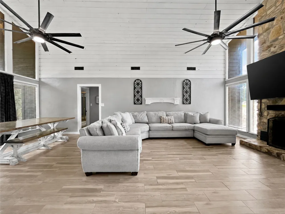 206 Tanglewood Lone Grove, OK 73443