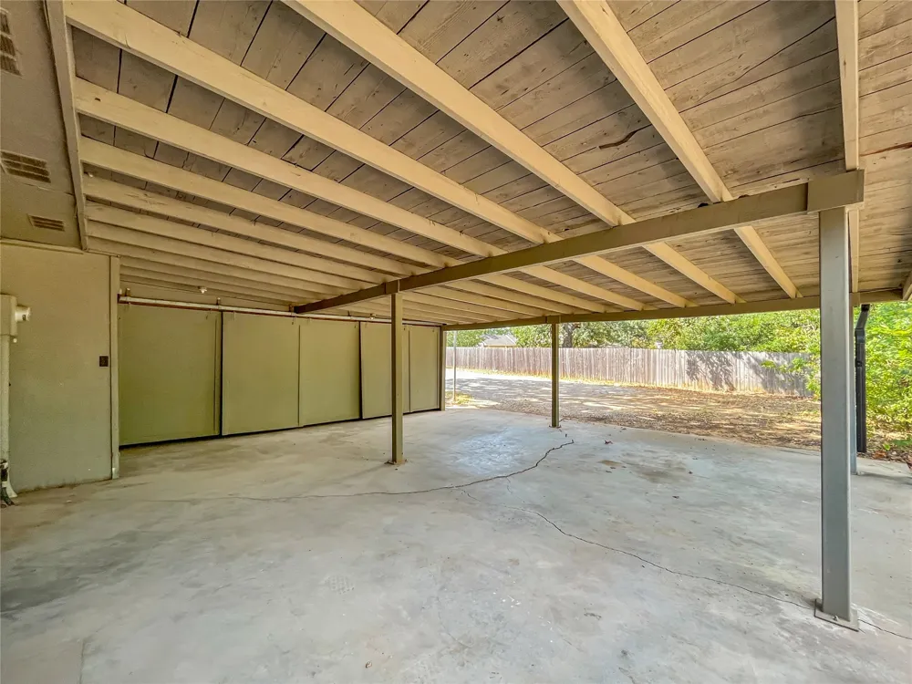 206 Tanglewood Lone Grove, OK 73443